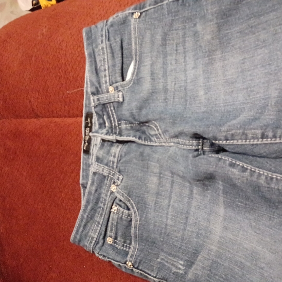 Jeans - Picture 2 of 4